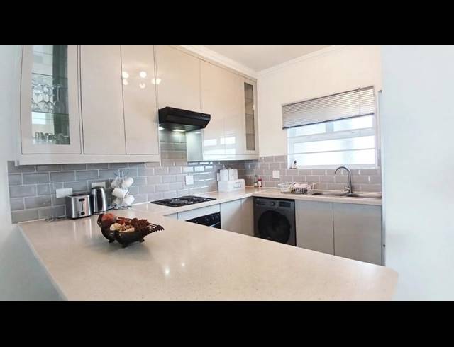 2 BEDROOM PROPERTY TO RENT IN RIVONIA